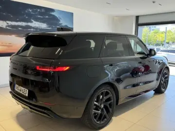 Range Rover Sport D300 Dynamic SE Black Pack LED
