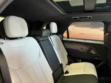 Range Rover Sport D300 Dynamic SE Black Pack LED
