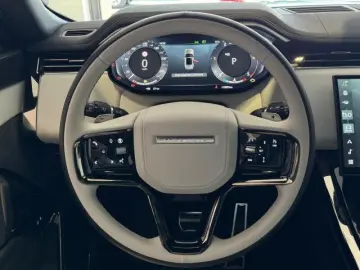 Range Rover Sport D300 Dynamic SE Black Pack LED