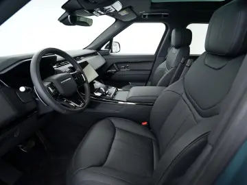 Range Rover Sport D250 Dynamic SE AHK Pano