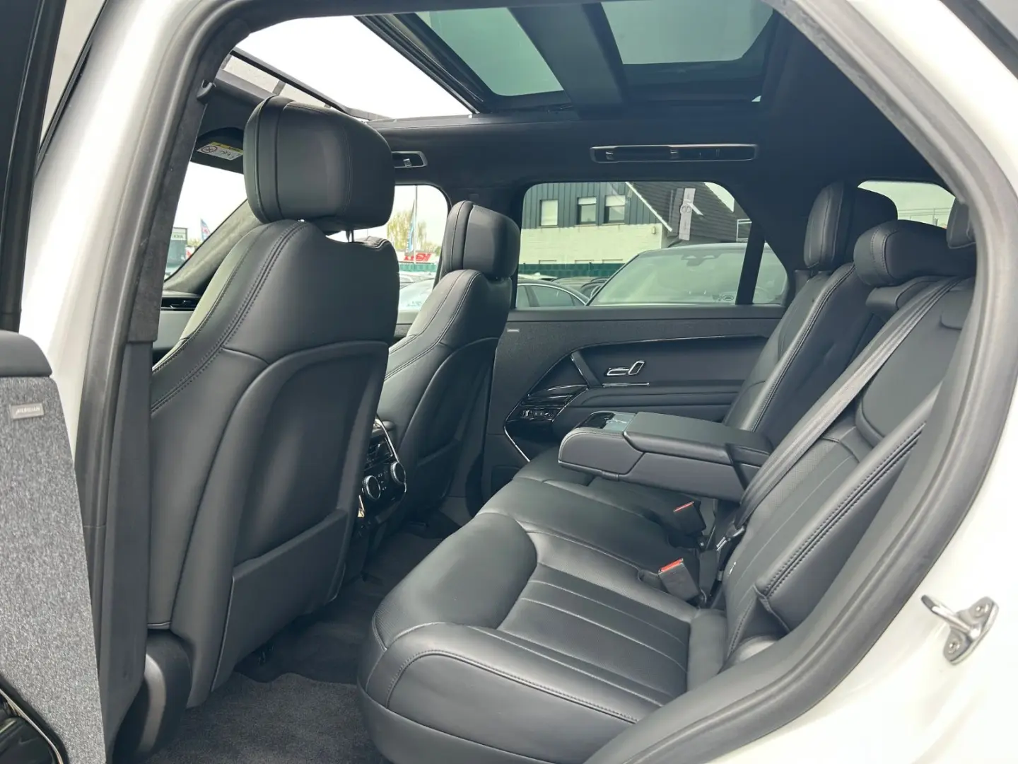 Range Rover Sport Autobiography -HUD-Massage-23Z
