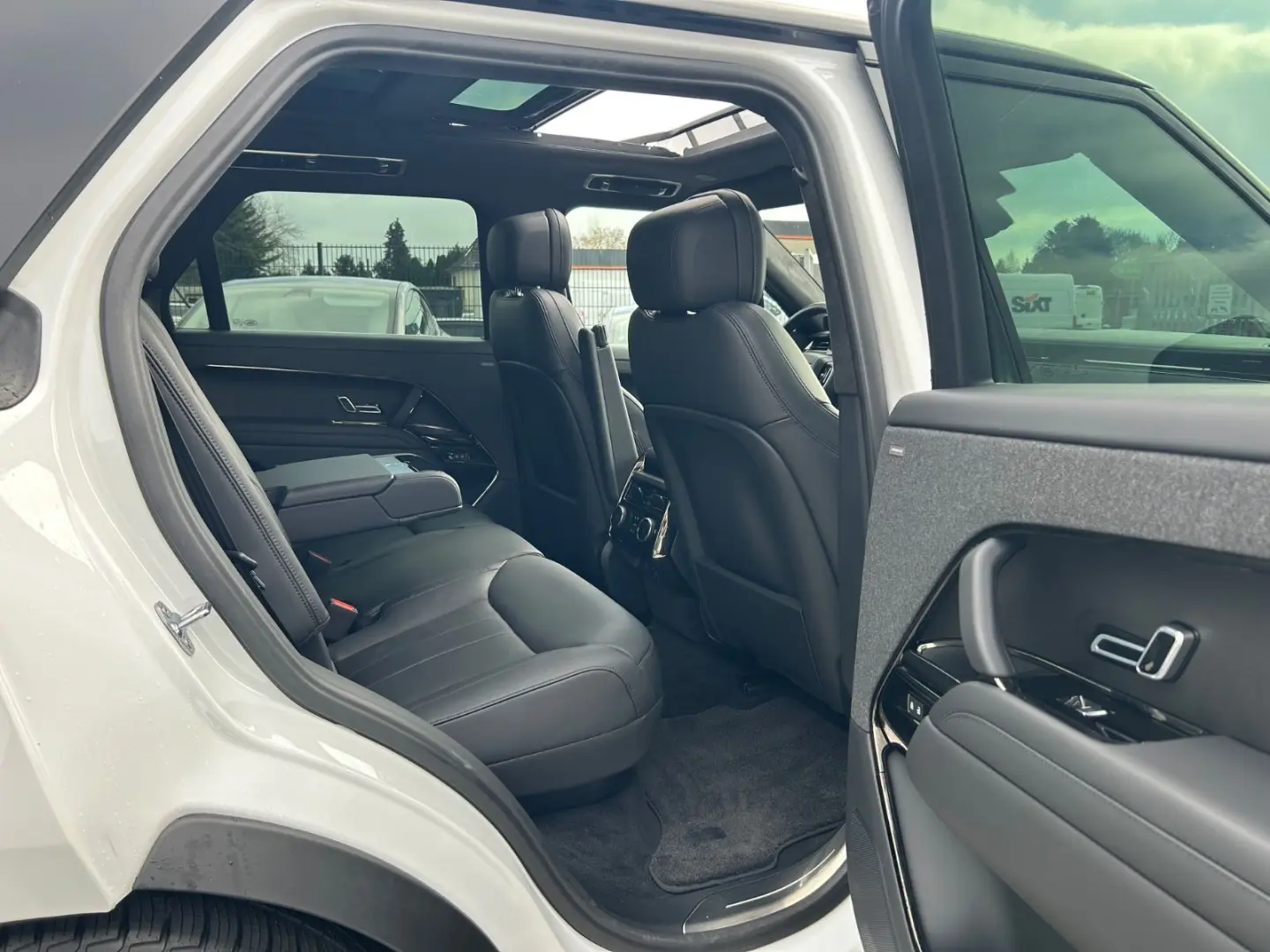 Range Rover Sport Autobiography -HUD-Massage-23Z