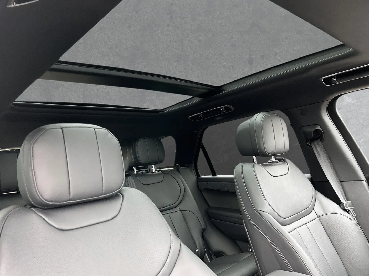 Range Rover Sport D300 SE 23