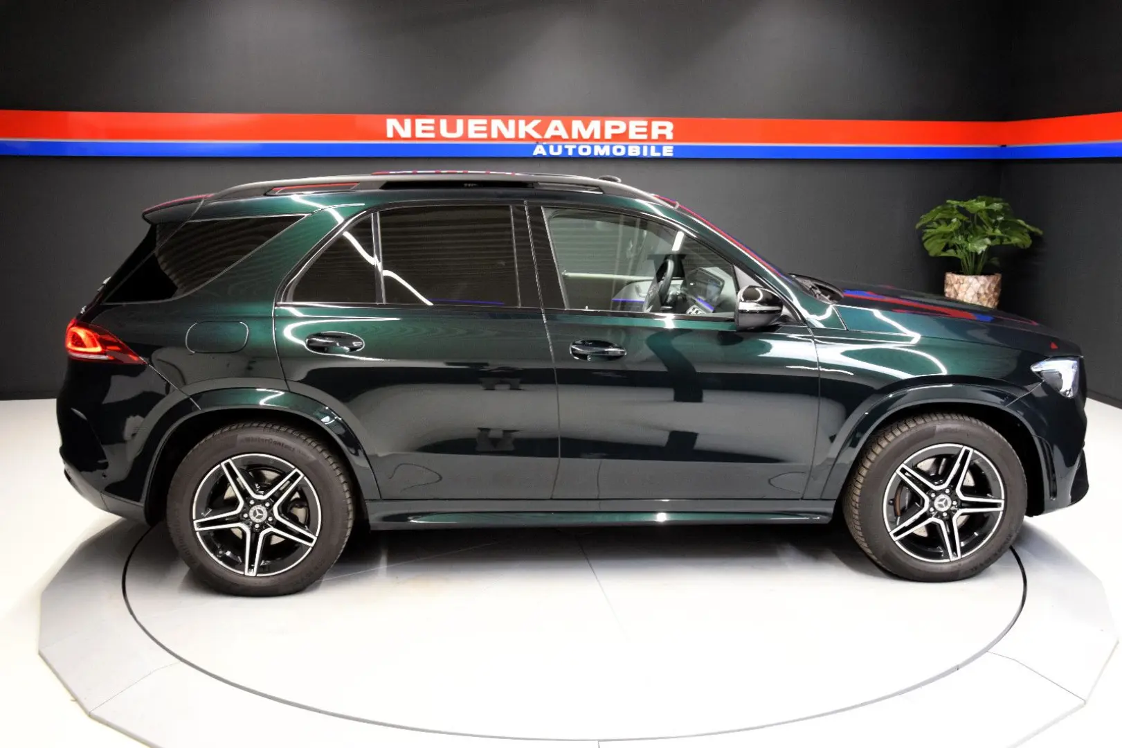 GLE 400d 4Matic AMG Pano ACC Burmester AHK Night