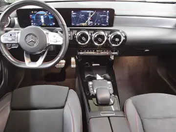 CLA 200 d AMG-Line Navi LED RfK Distronic+