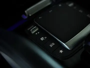 GLE 350 d 4M AMG Line 1.H *Pano*Wide*Distr*AHK