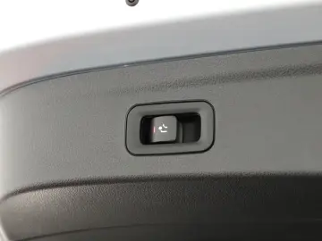  GLE 450 2024 AMG Line, Automatik, Scheckheft,