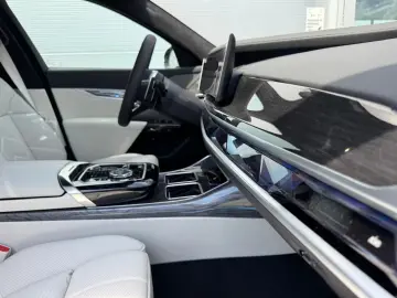 BMW 740 d M Sport INDIV.