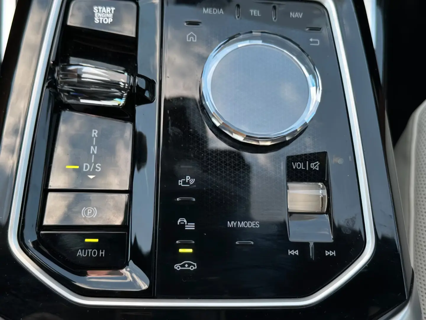 BMW 740 xDr M Sport*VOLL*TV*SKY