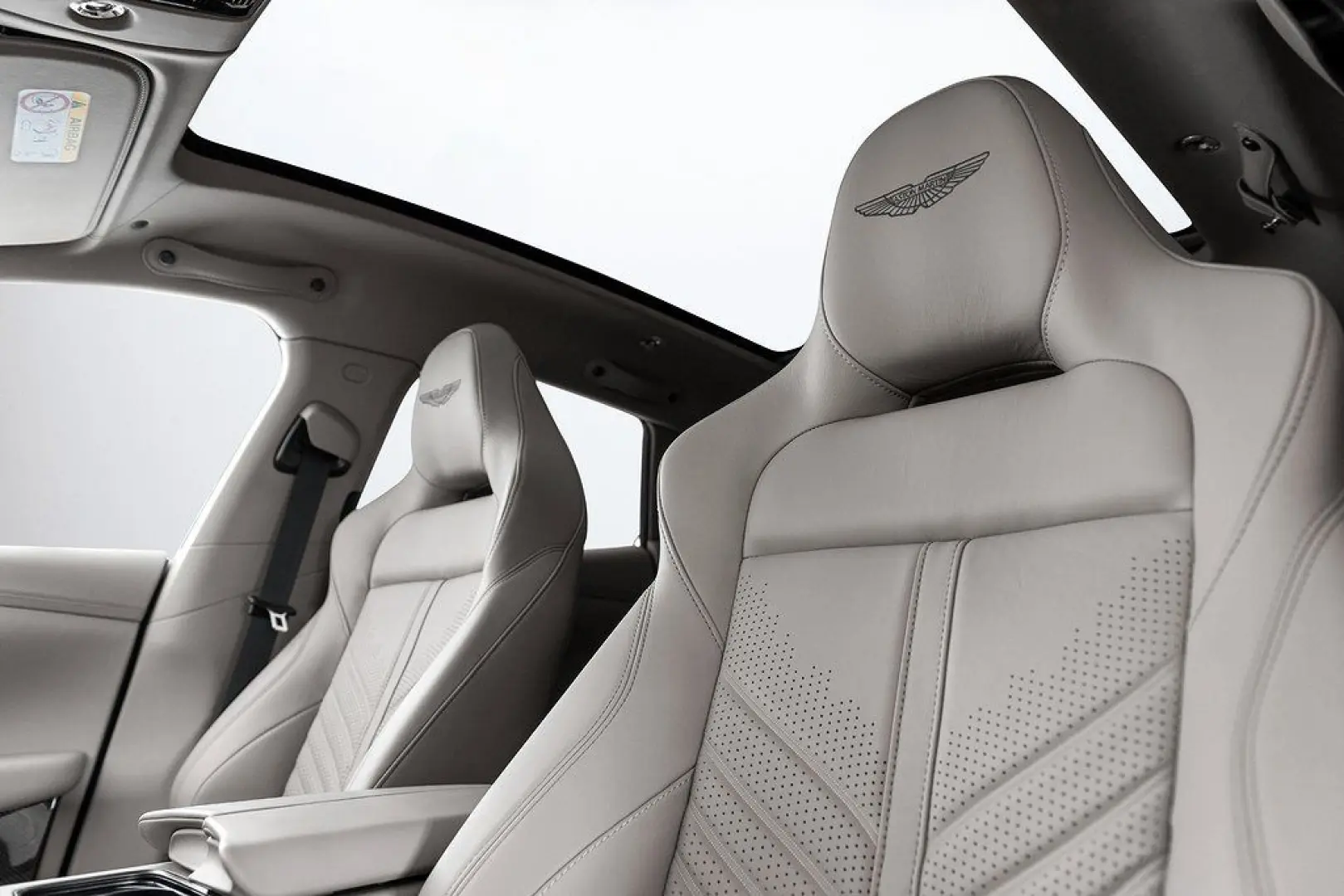 Aston Martin DBX 4.0 V8 DBX707