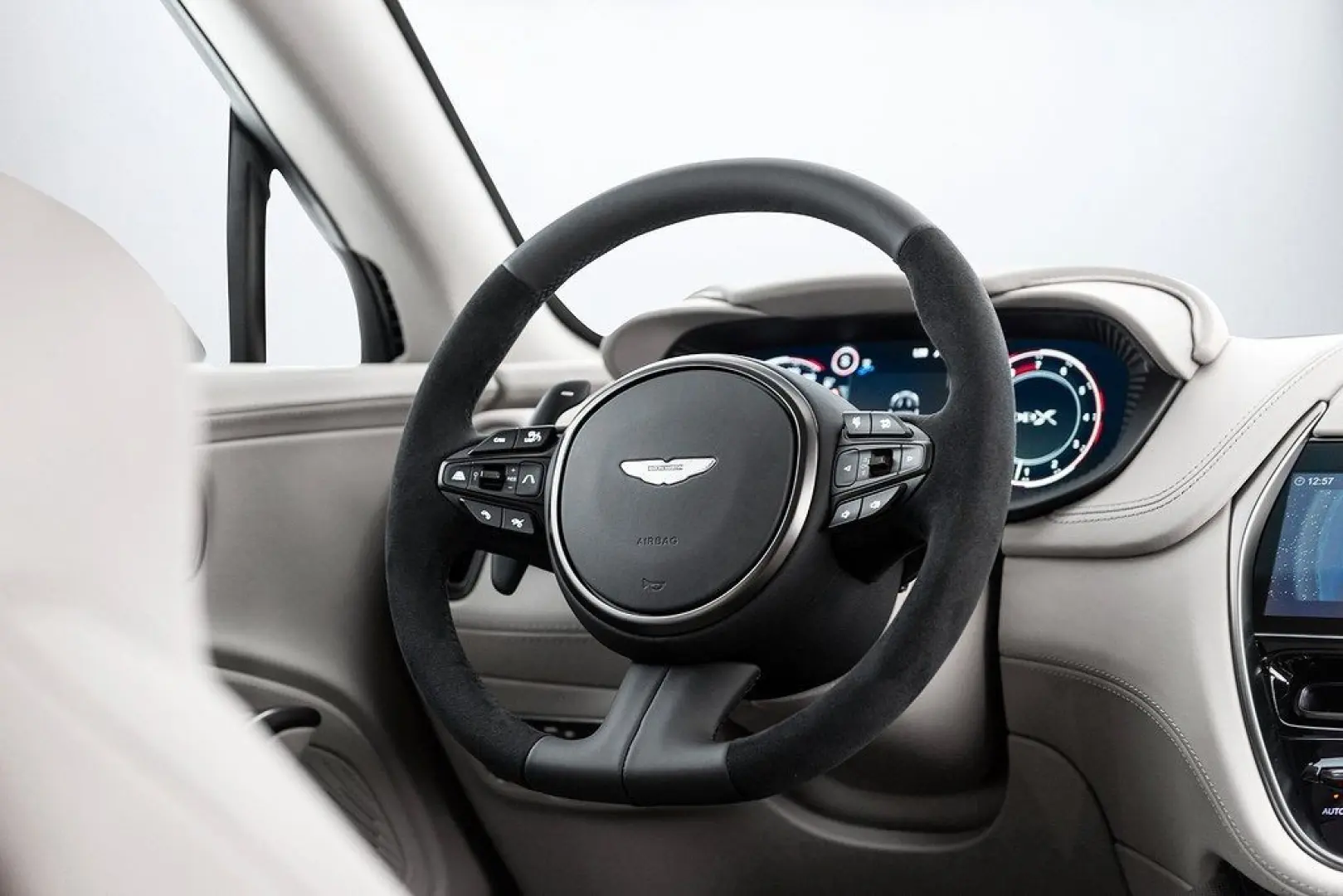 Aston Martin DBX 4.0 V8 DBX707