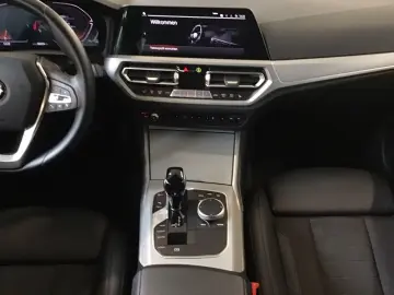 330i Limousine LiveCockpitProf PDC Driv.Assist