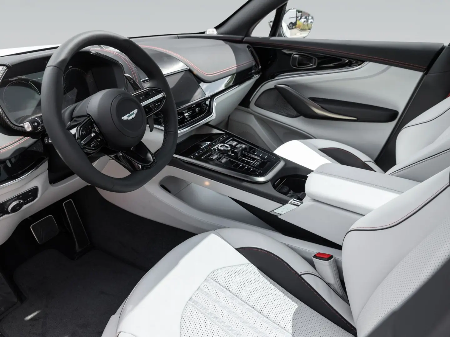 DBX707 | Facelift MY25 |