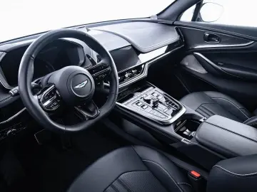 DBX 4.0 V8 DBX707