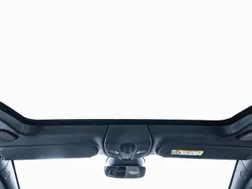 DBX 4.0 V8 DBX707