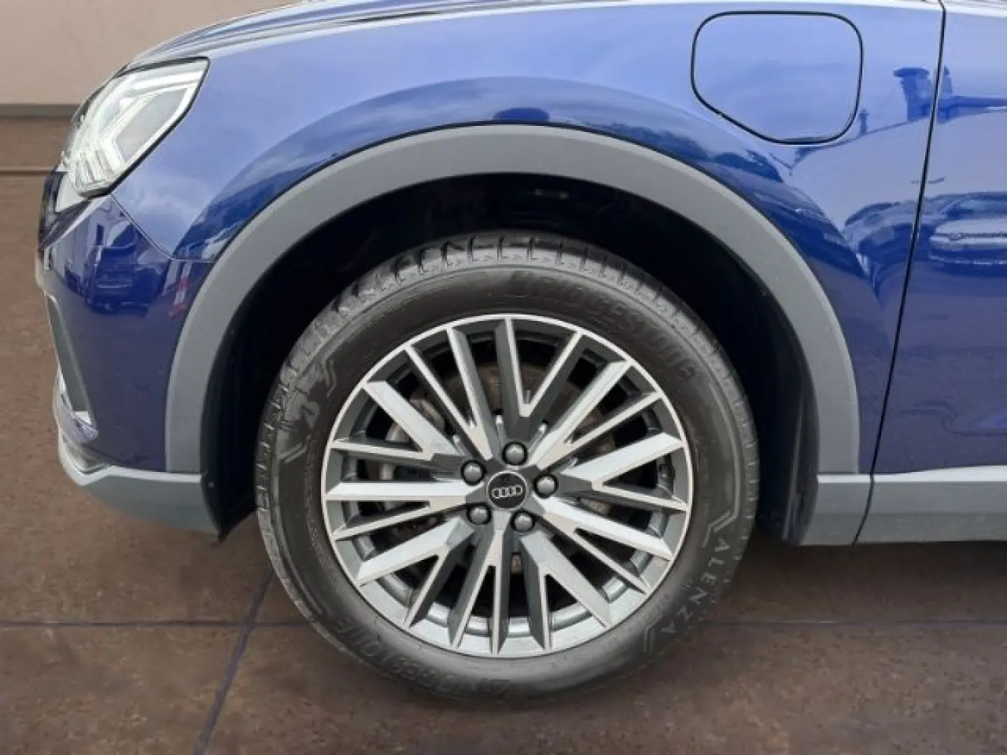 Q3 45 TFSI-e S-LINE LED NAVI+ AHK 19'' PANO REAR