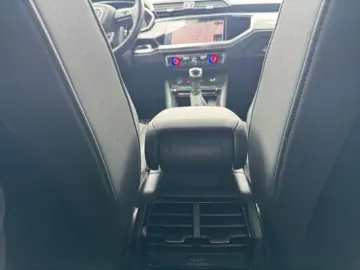Q3 45 TFSI-e S-LINE LED NAVI+ AHK 19'' PANO REAR