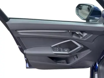 Q3 45 TFSI-e S-LINE LED NAVI+ AHK 19'' PANO REAR