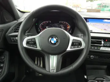 118i Hatch M Sport HiFi DAB LED WLAN Pano.Dach