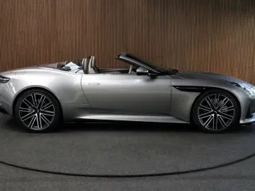 V8 Volante DB12 4.0  ACC Bowers & Wilkins