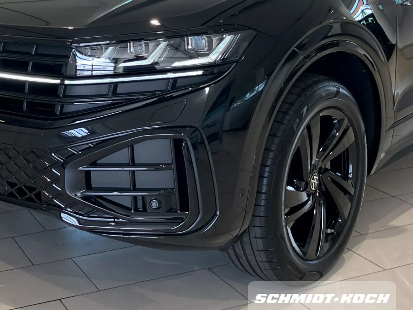 Touareg 3.0 V6 TDI R-Line 4M AT STANDHZ LEDER