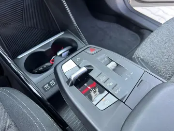 BMW X1 sDrive18d AT 2023