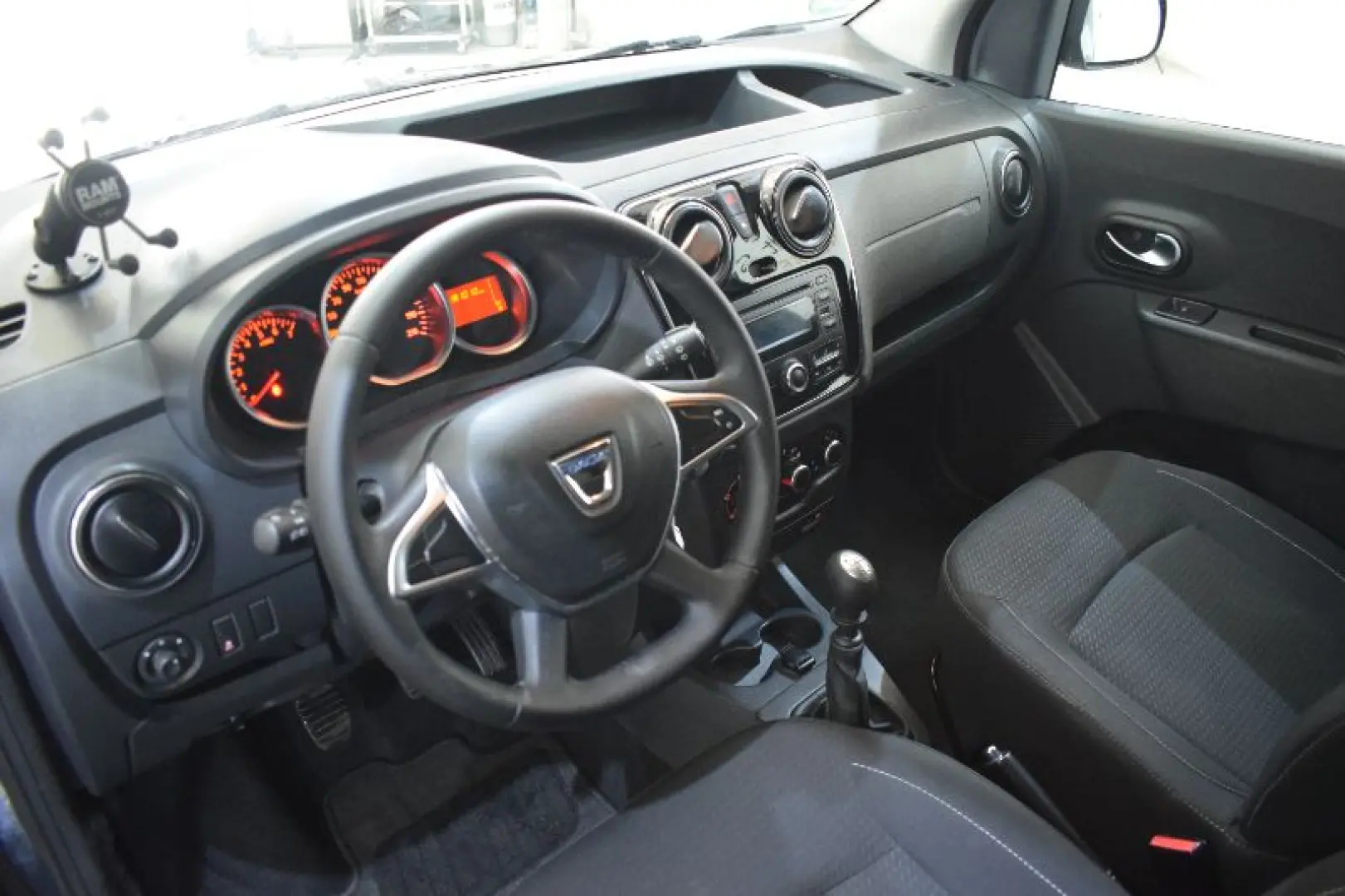 DACIA DOKKER 1.5 Blue dCi 95 Laureate