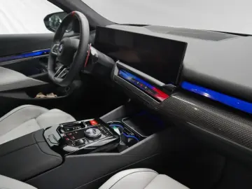 M5 Limousine *Daytonaviolett*|MDriver'sPackage