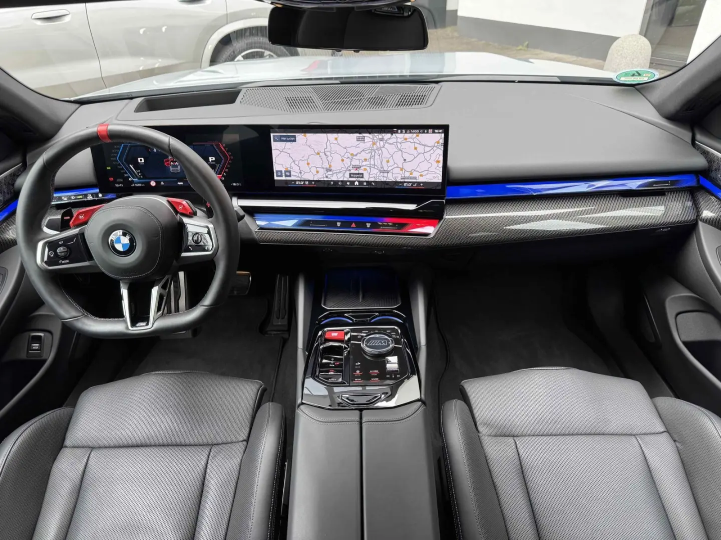 M5 Limousine DA Prof PA Prof B&W 22