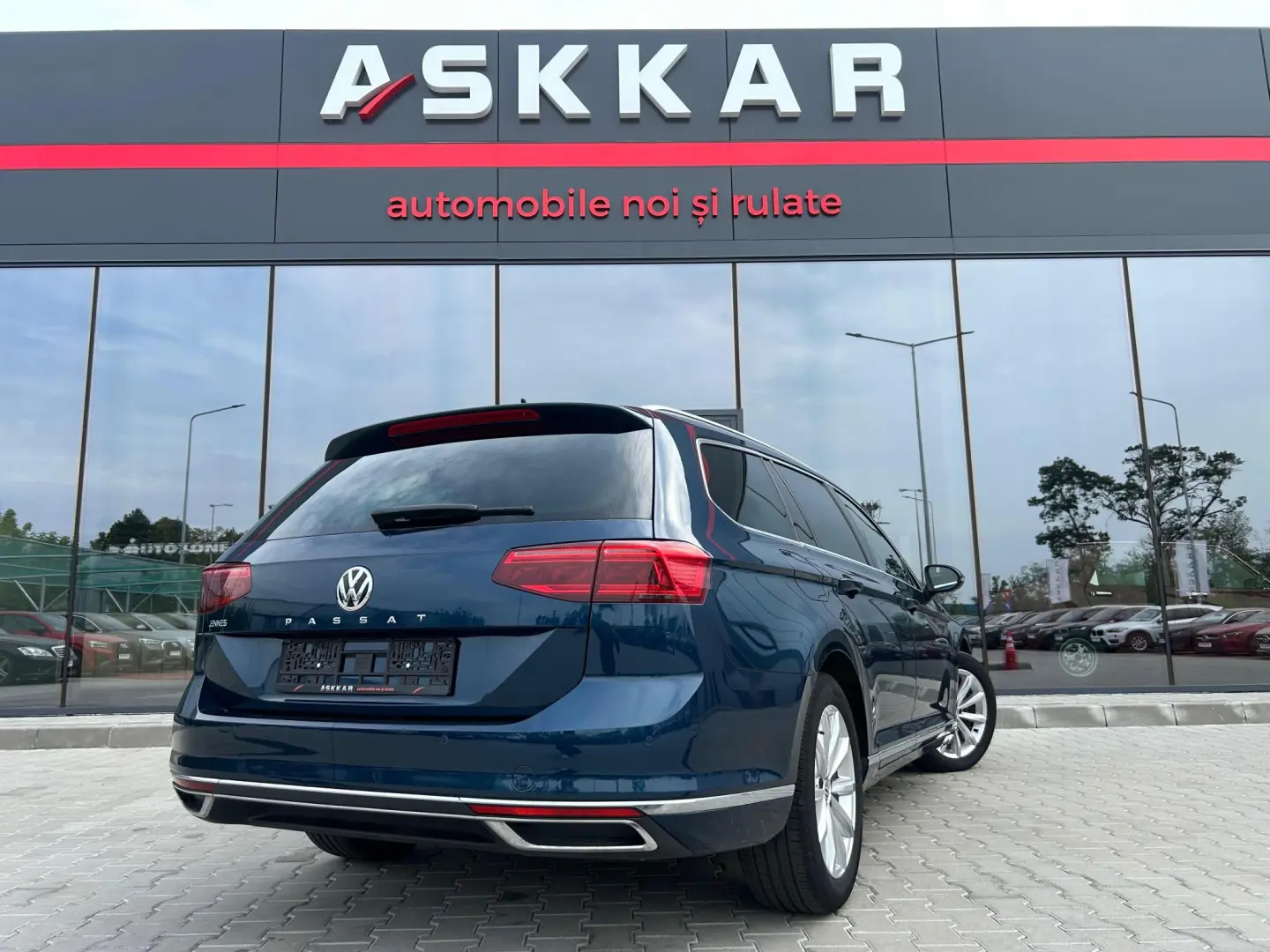 Volkswagen Passat Variant 1.6 TDI SCR DSG Business 2019
