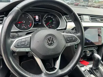 Volkswagen Passat Variant 1.6 TDI SCR DSG Business 2019
