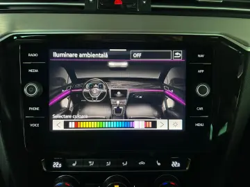 Volkswagen Passat Variant 1.6 TDI SCR DSG Business 2019