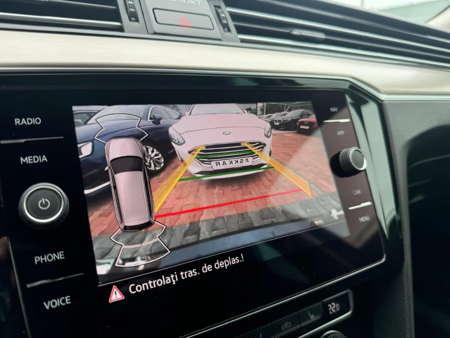 Volkswagen Passat Variant 1.6 TDI SCR DSG Business 2019