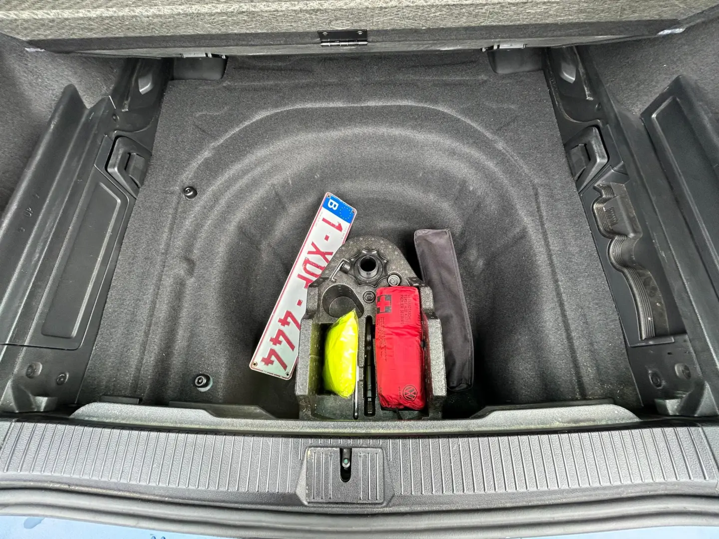 Volkswagen Passat Variant 1.6 TDI SCR DSG Business 2019