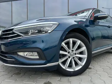 Volkswagen Passat Variant 1.6 TDI SCR DSG Business 2019
