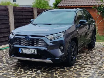 RAV4 - 35.000 KM - Garantie 10 ani