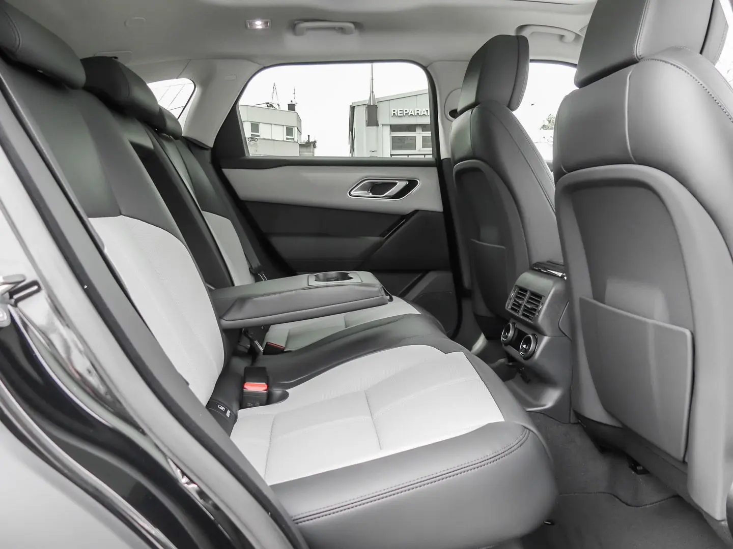 Range Rover Velar Dynamic HSE P400 HUD Luftfeder