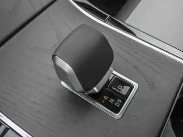 Range Rover Velar Dynamic HSE P400 HUD Luftfeder
