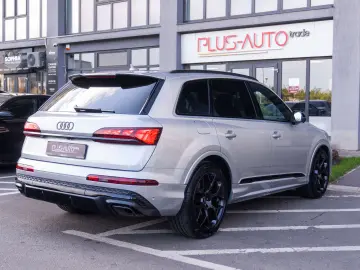 Audi Q7 S-Line 50TDI Quattro 5 seats