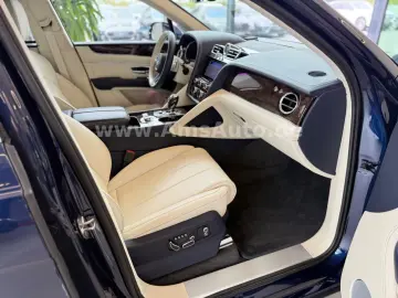 Bentayga 3.0 Hybrid 4WD  Panorama HUD