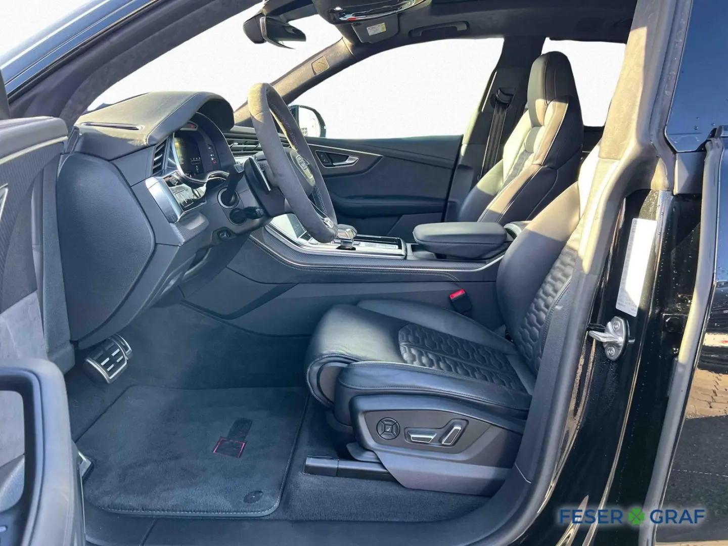 RSQ8 4.0 TFSI qu. - KERAMIK - PANO - ABGAS - AHK