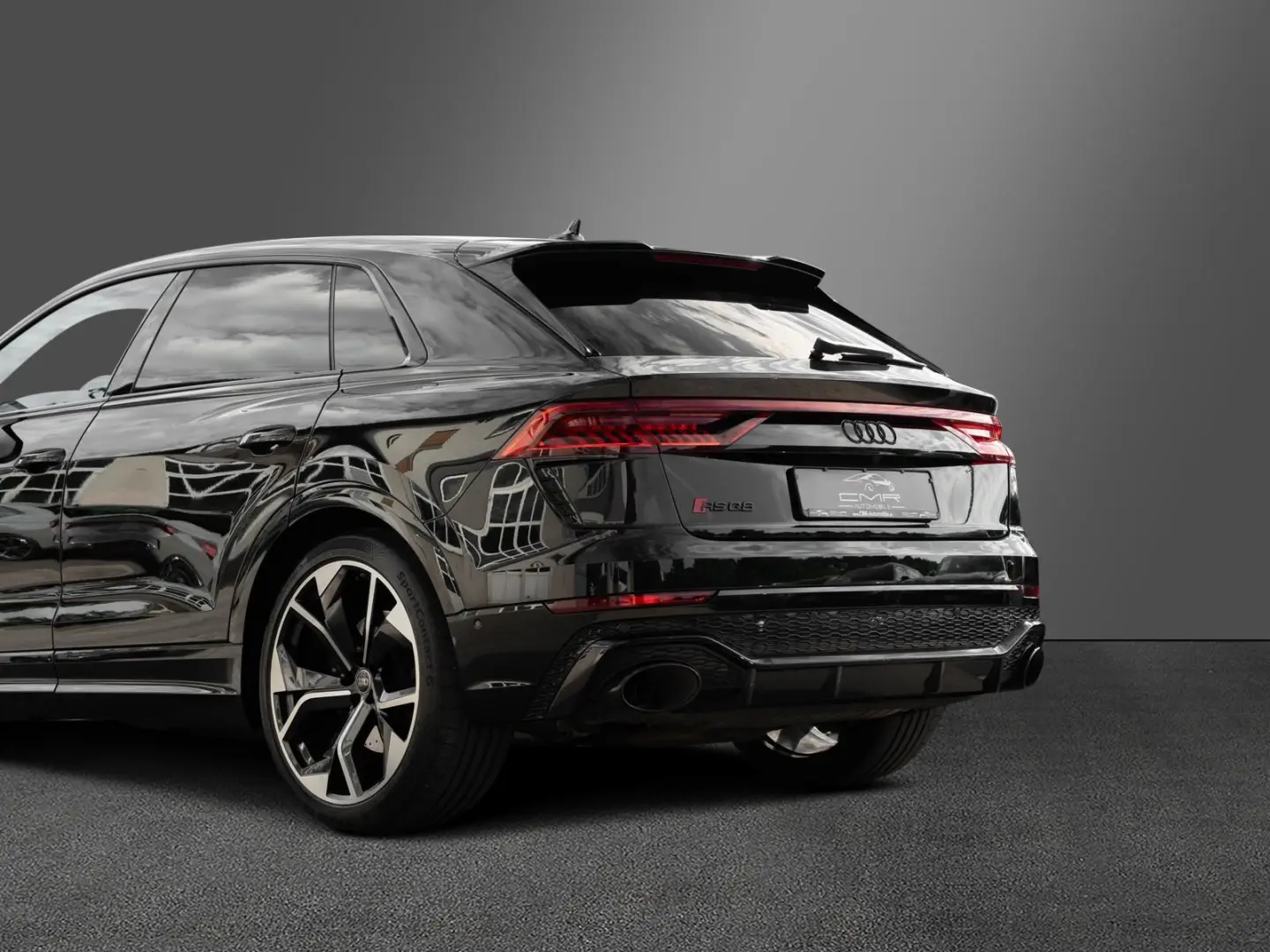 RS Q8 4.0 TFSI quattro 23