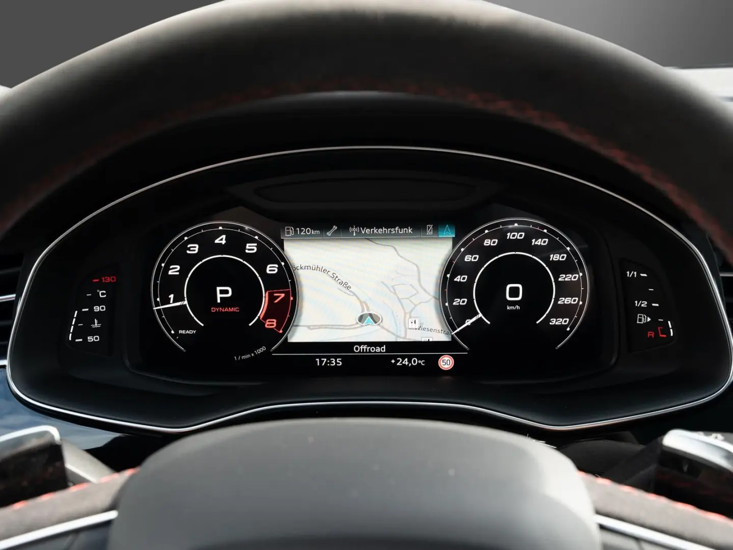 RS Q8 4.0 TFSI quattro 23