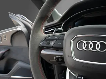 RS Q8 4.0 TFSI quattro 23