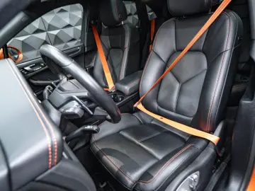 Macan 2.0T 14Wege Pano Chrono