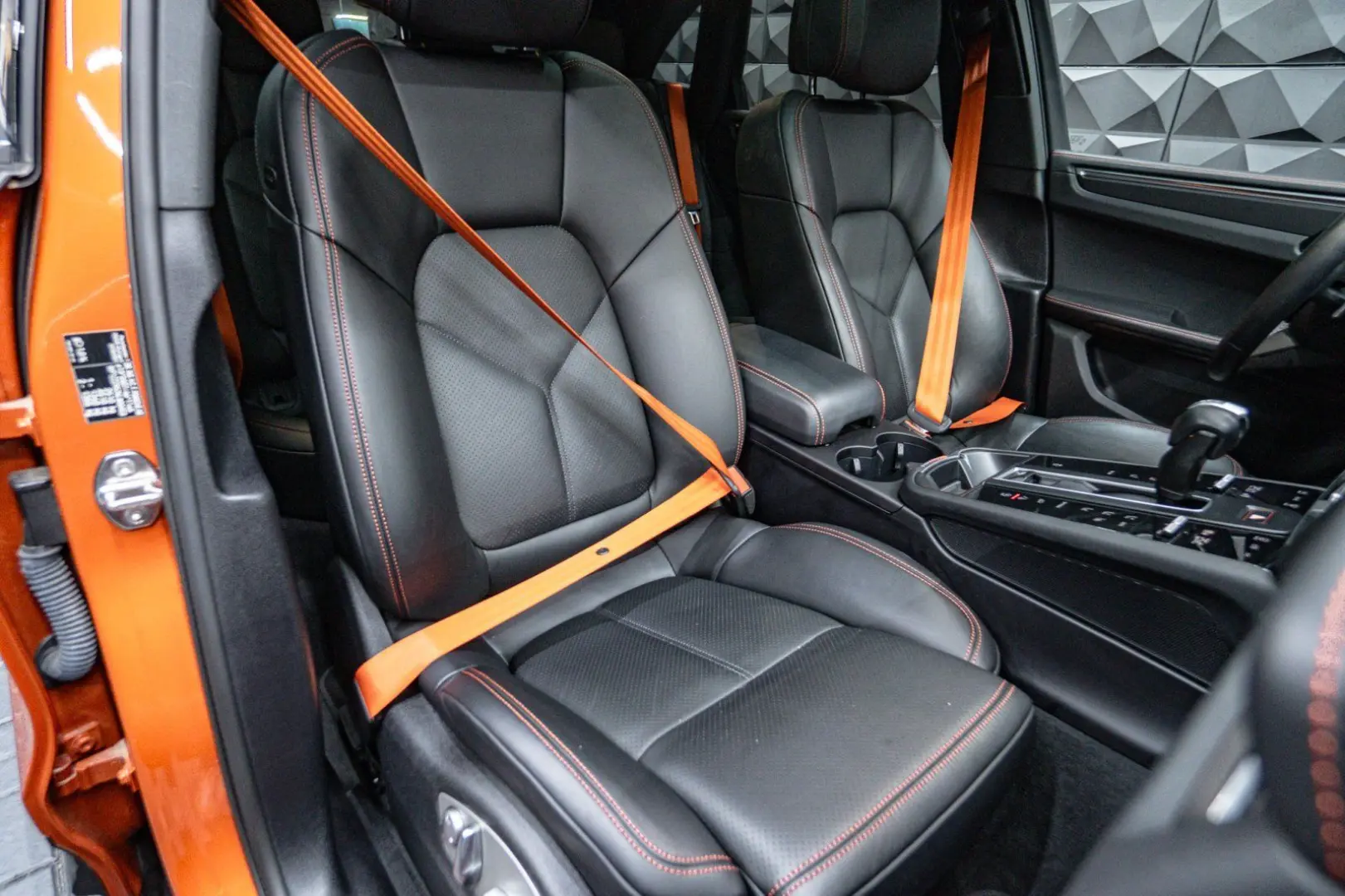 Macan 2.0T 14Wege Pano Chrono