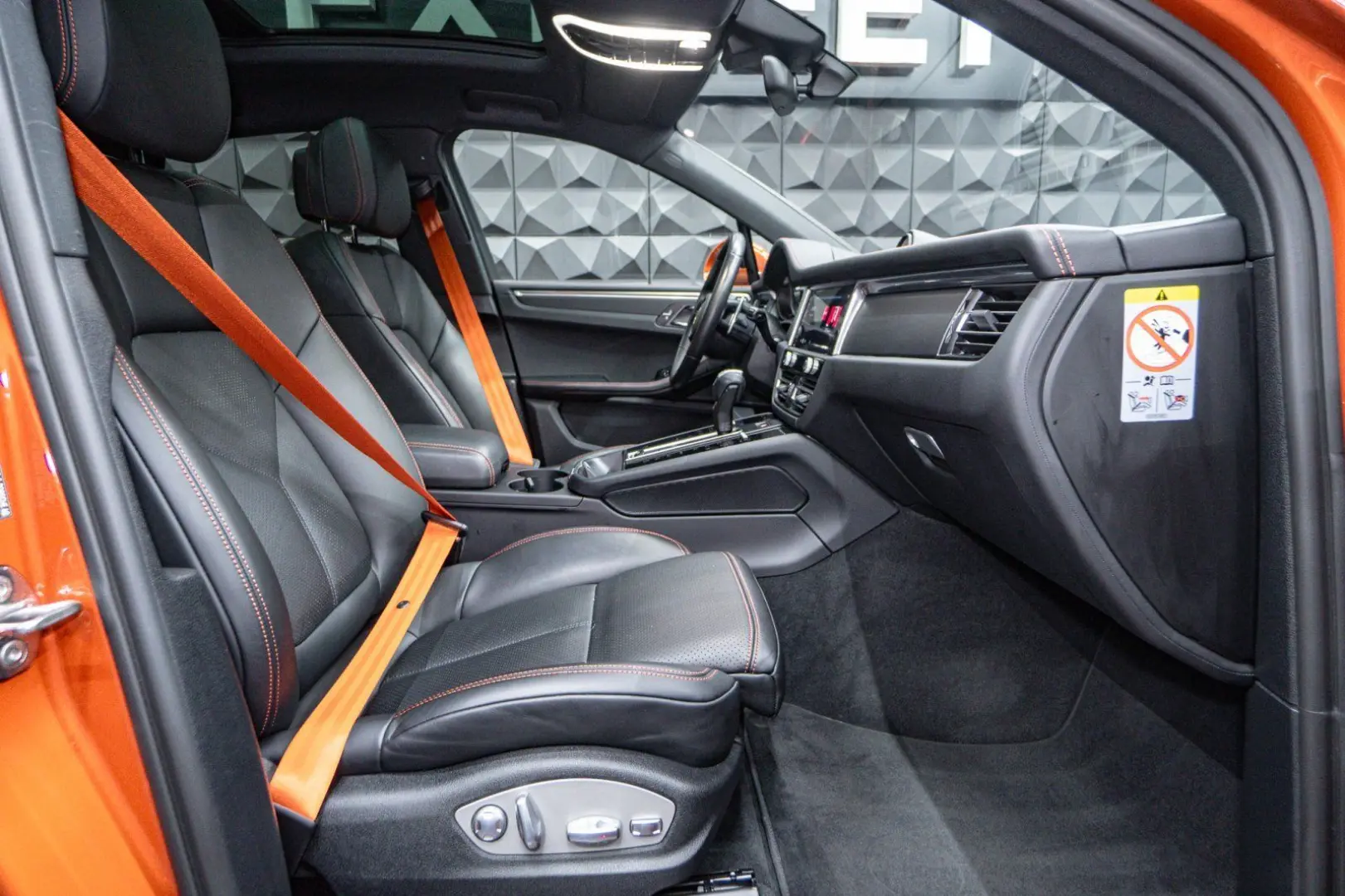 Macan 2.0T 14Wege Pano Chrono