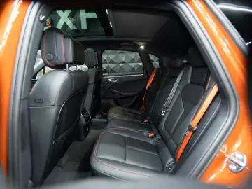Macan 2.0T 14Wege Pano Chrono