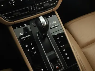 Macan Chrono PDLS+ Pano ACC 360 Sportabgas 21