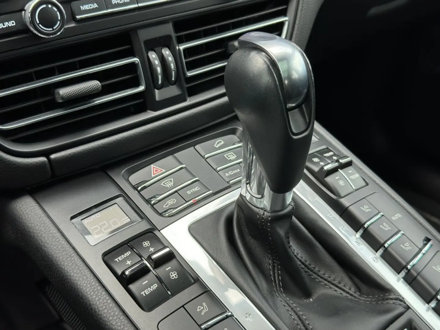 Macan GTS | Panorama Dachsystem | BOSE |